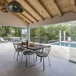 Вилла Grey Stone *
