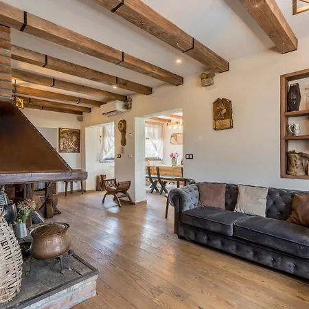 Grey Stone 빌라 Gata