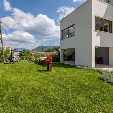 Grey Stone Villa *