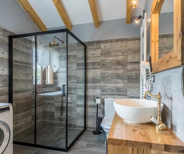 Vila Grey Stone