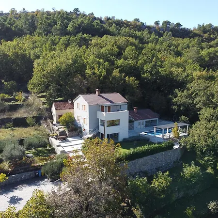 וילה Grey Stone Gata